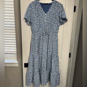 Woman’s Floral Blue Dress Size XL